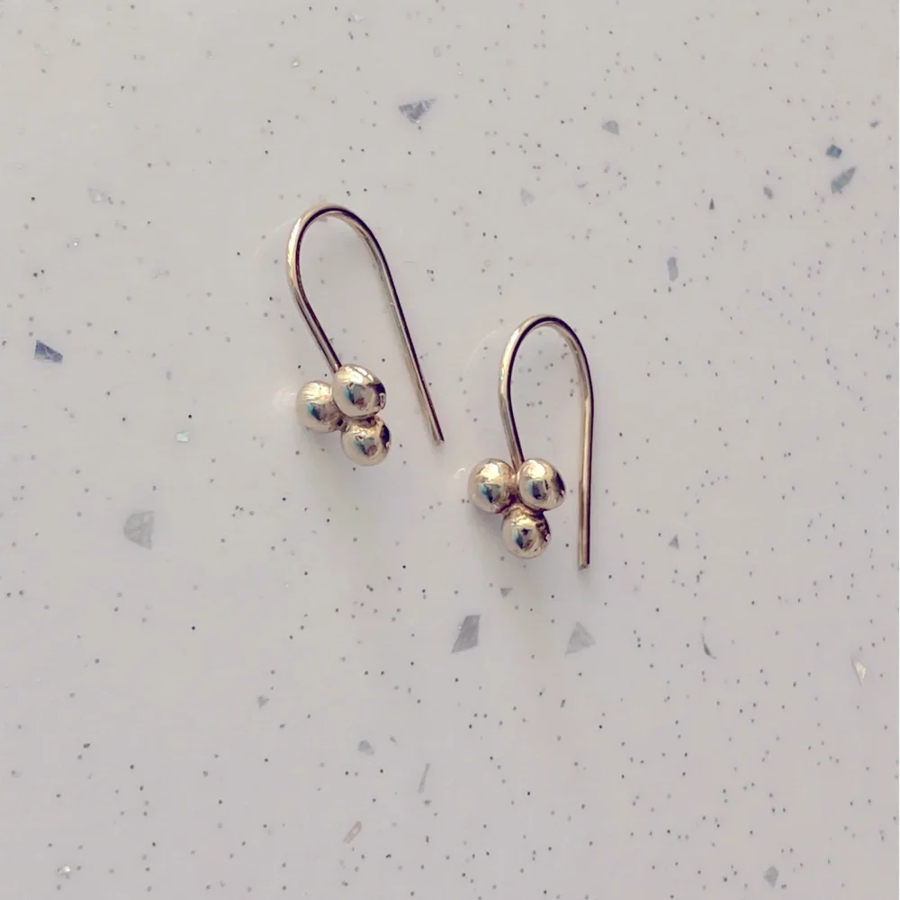 Etsy Efrat dot 14k white gold earrings,bat mitzvah gift, gold drop earrings - Picture 2 of 7